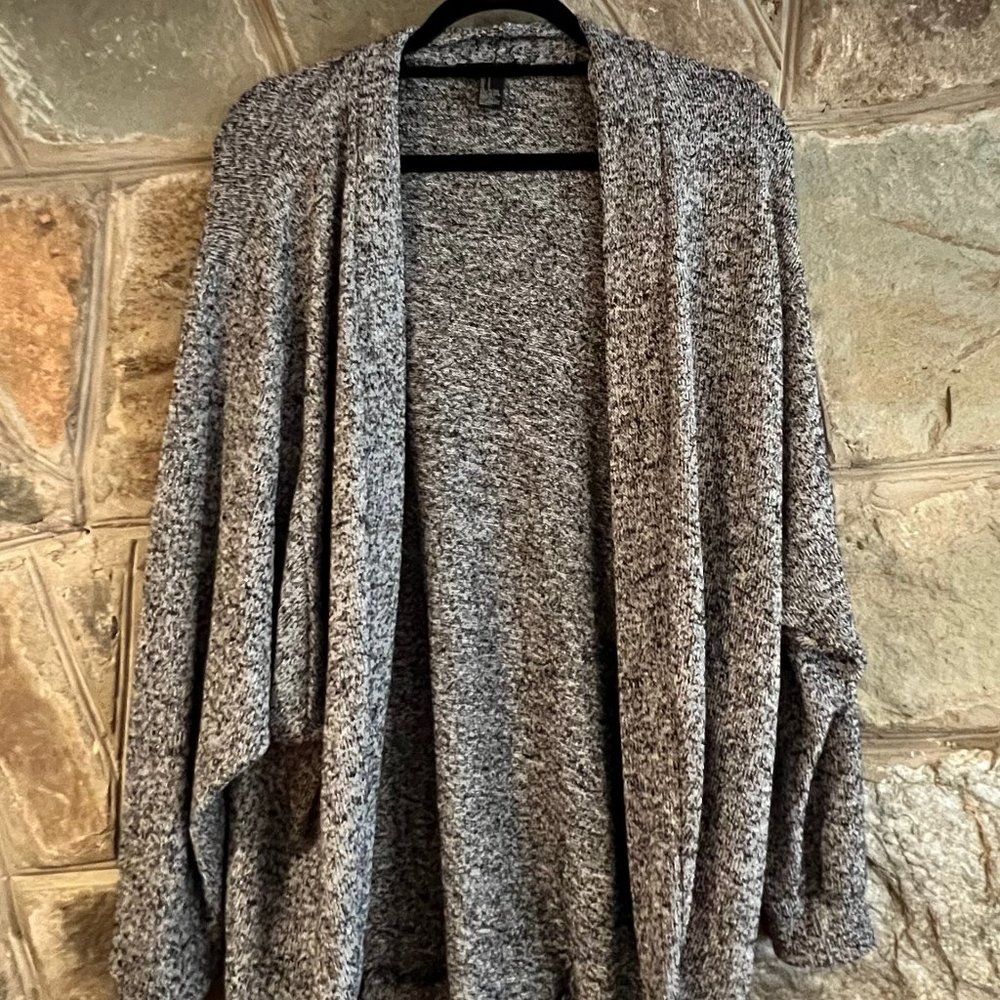 Forever 21 - Black/White Light Cardigan